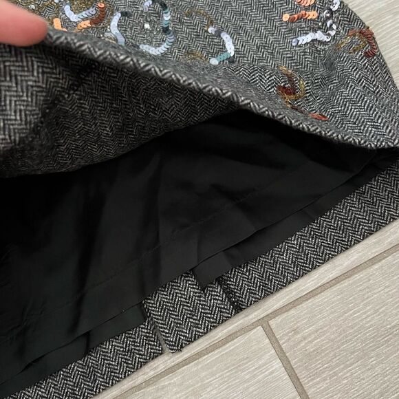 ECCOCI Gray 100% wool beaded sequin embroidered pencil skirt size 8 - Picture 4 of 7